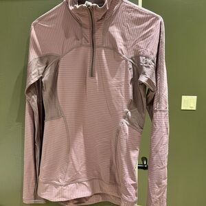 EUC lululemon top.  Size 6